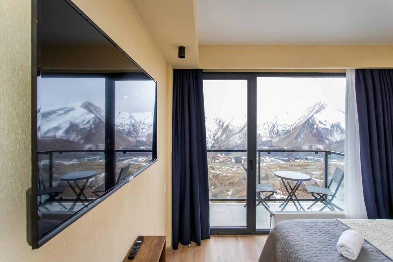 Valley And Mountain View, Twins, With Hot Water 구다우리 외부 사진